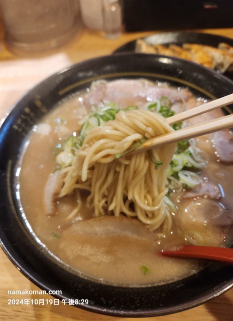 うま屋ラーメン特製ラーメン2