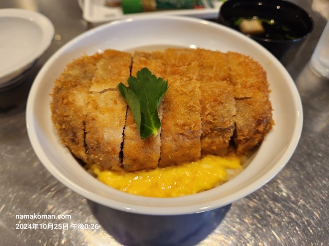 かつ丼あらた特上リブロースかつ丼上2