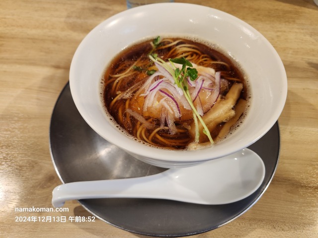 日出次醤油ラーメン