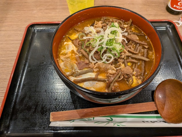 庄内温泉ユッケジャンうどん1